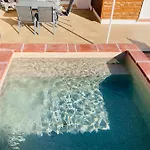Blanco Y Madera Сasa de vacaciones *