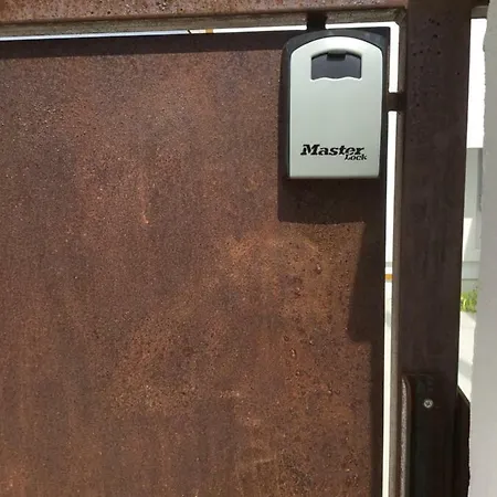 Blanco Y Madera Nyaraló Narbonne