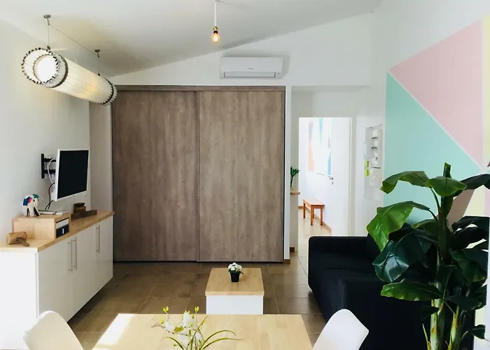 Blanco Y Madera * Narbona